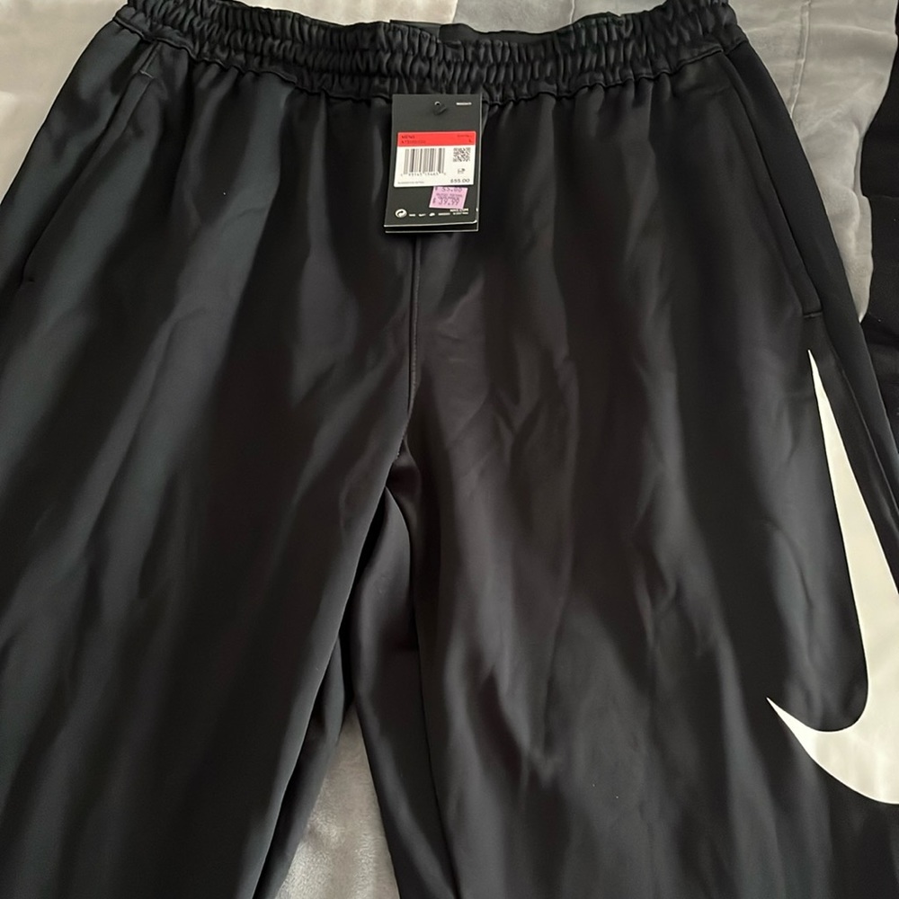 Nike men’s athletic dri-fit pants